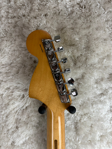 Fender 70th Anniversary Vintera II Stratocaster Antigua