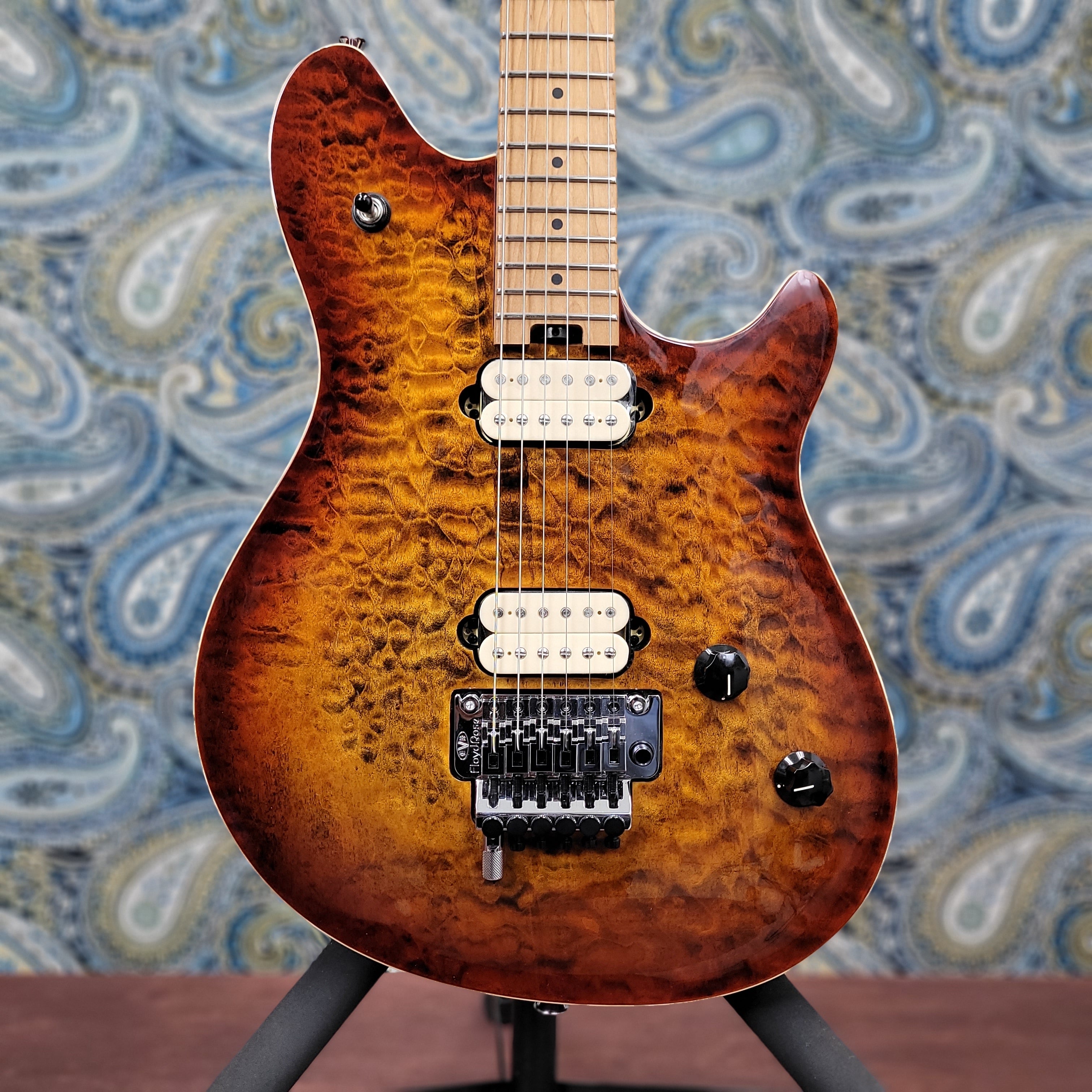 EVH Wolfgang Special QM  Baked Maple Fingerboard Tiger Eye Glow