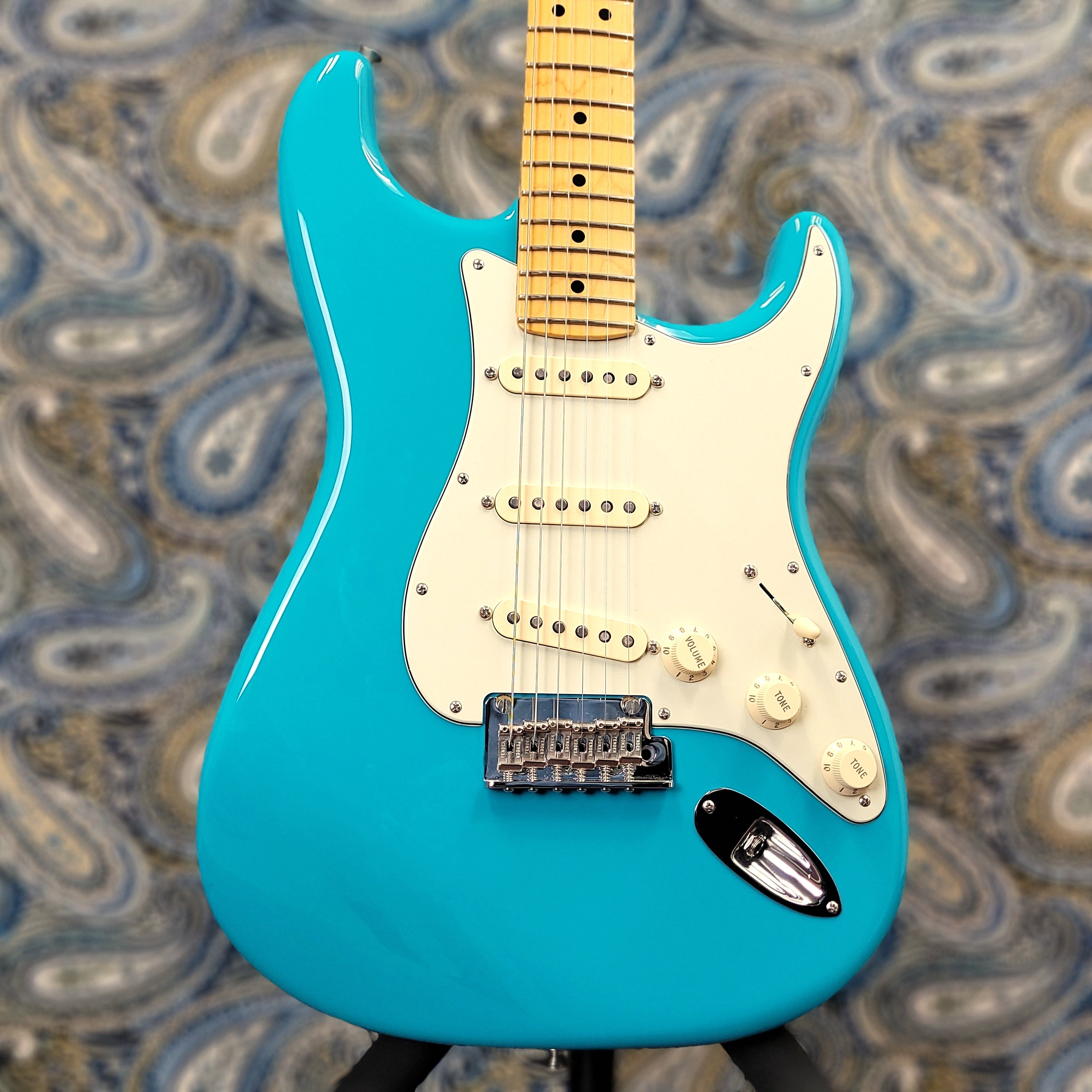 Used Fender American Pro II Strat Miami Blue 2021 w/Factory Case