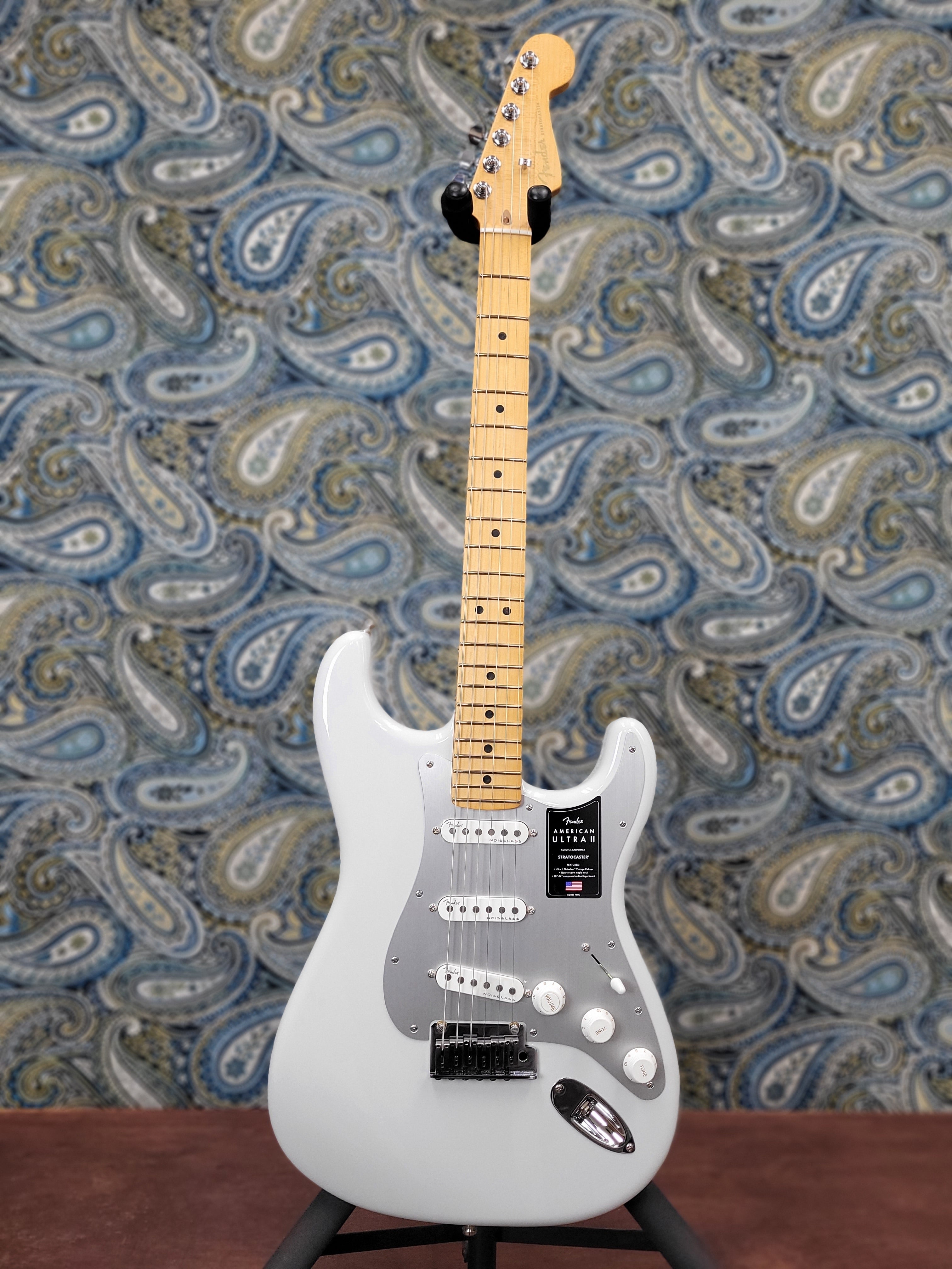 Fender American Ultra II Stratocaster Avalanche