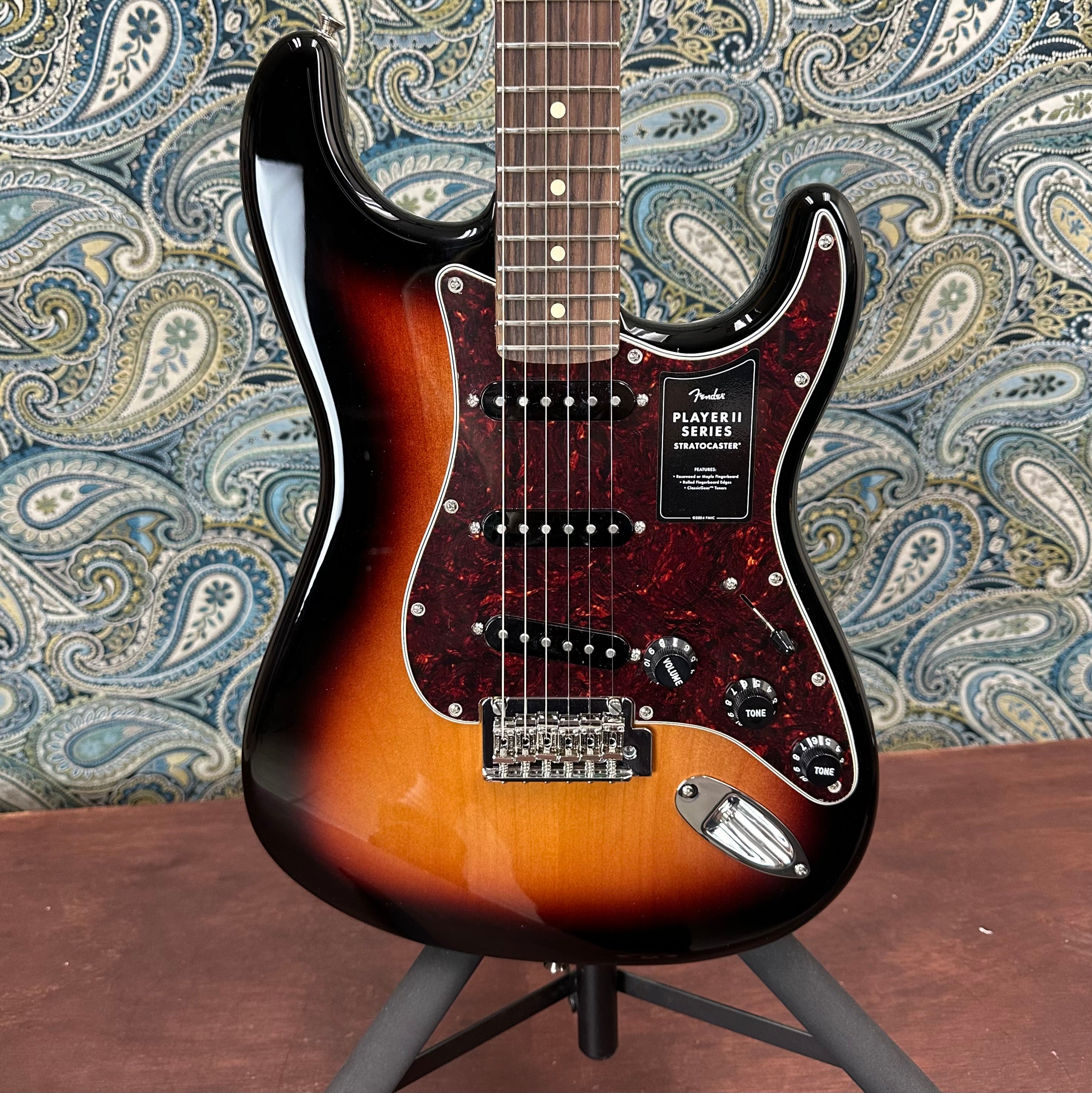 Fender Player II FSR Stratocaster 3-Color Sunburst Tortoise