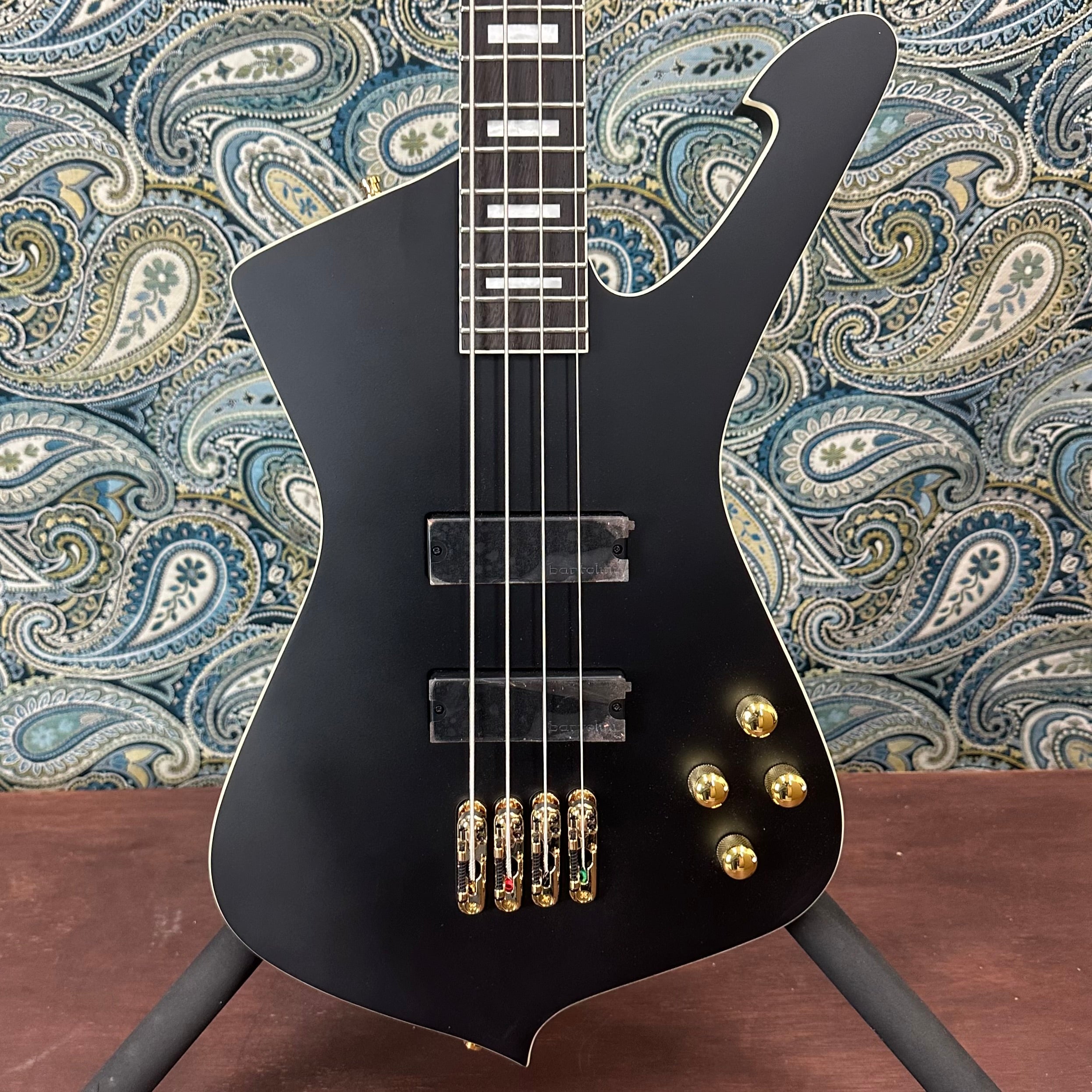 Ibanez Iceman ICB620 Electric Bass Guitar Black Flat w/Premium Gig Bag