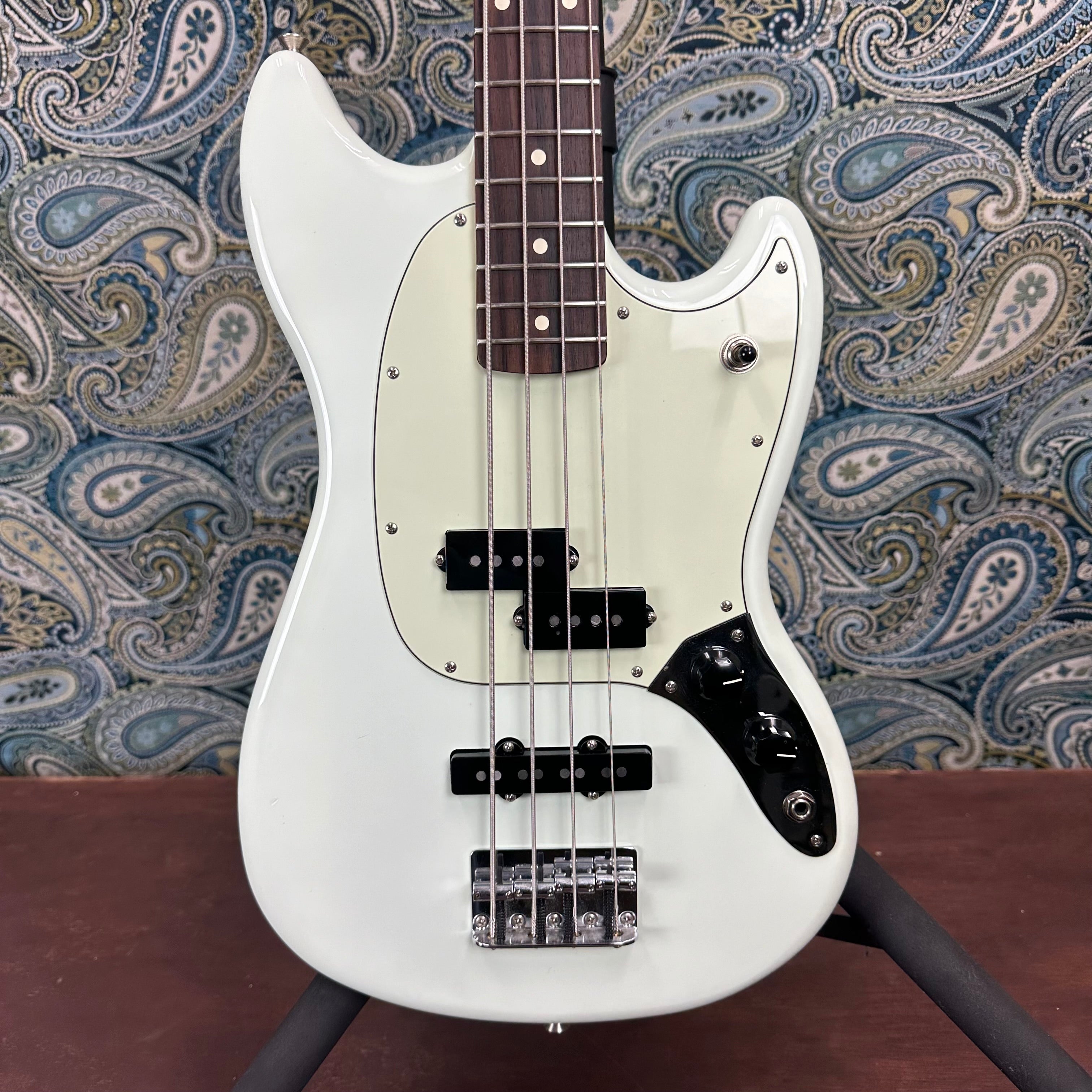 Used Fender Mustang Bass Player I Faded Sonic Blue