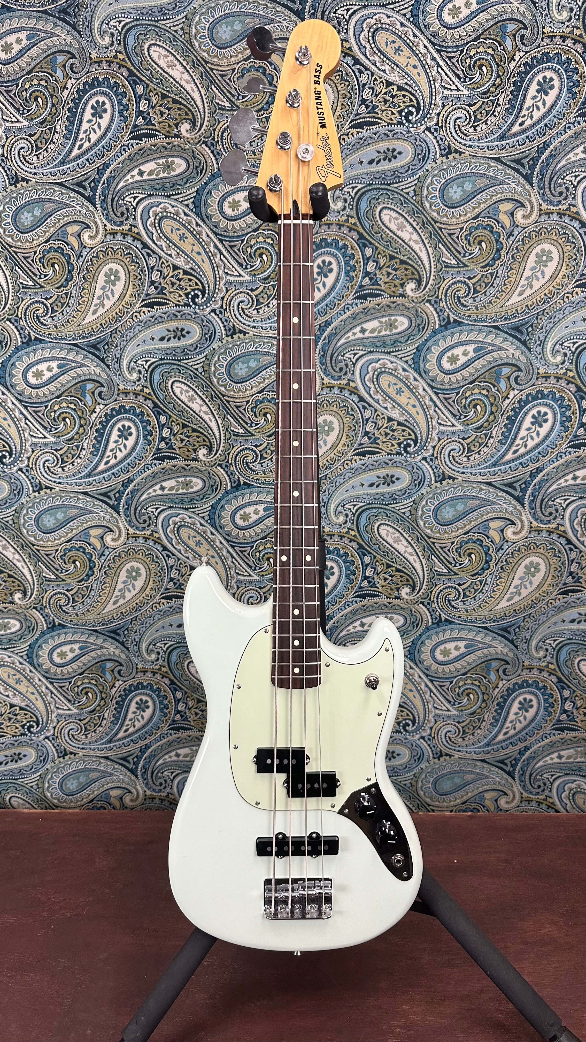 Used Fender Mustang Bass Player I Faded Sonic Blue