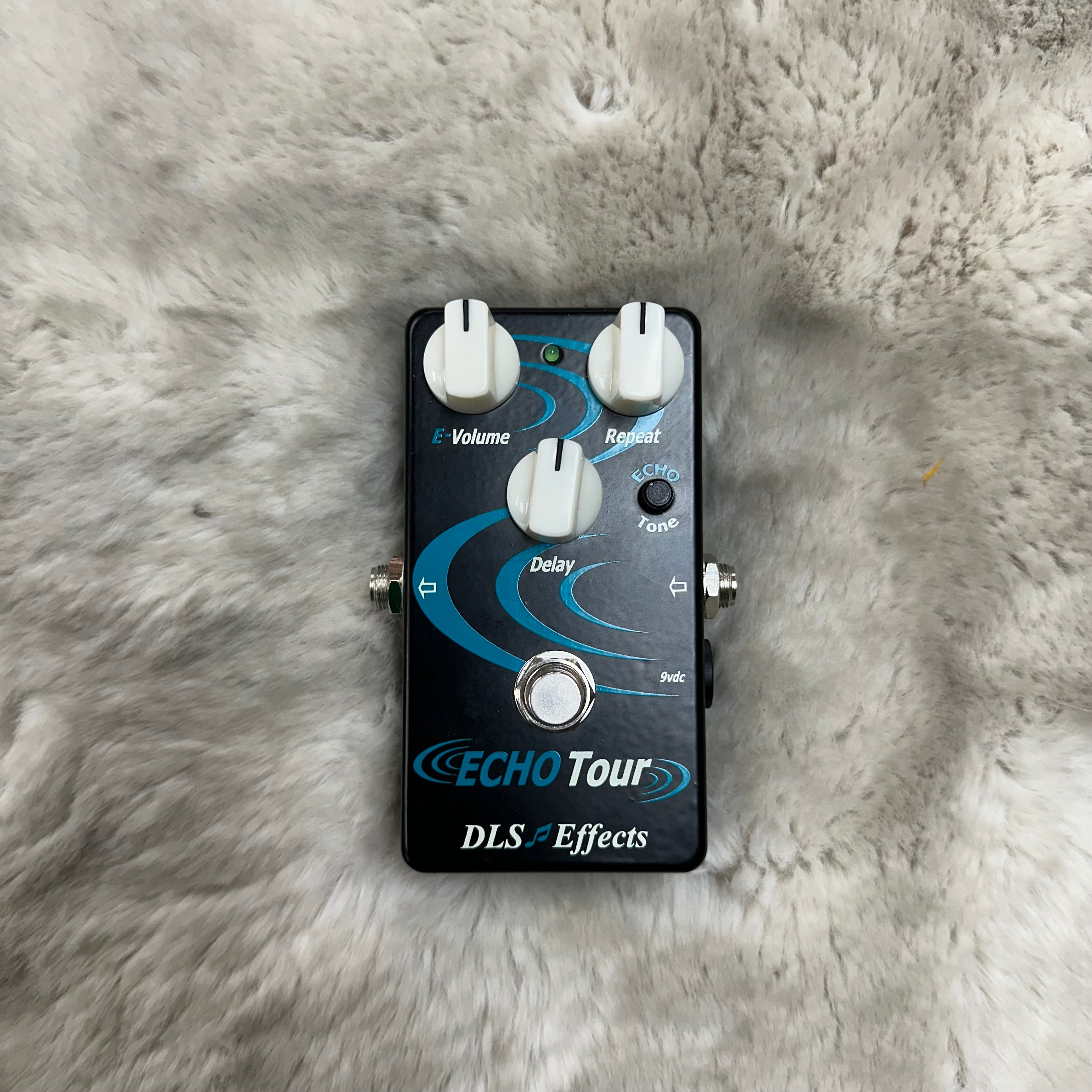 Used DLS Effects Echo Tour Delay Pedal