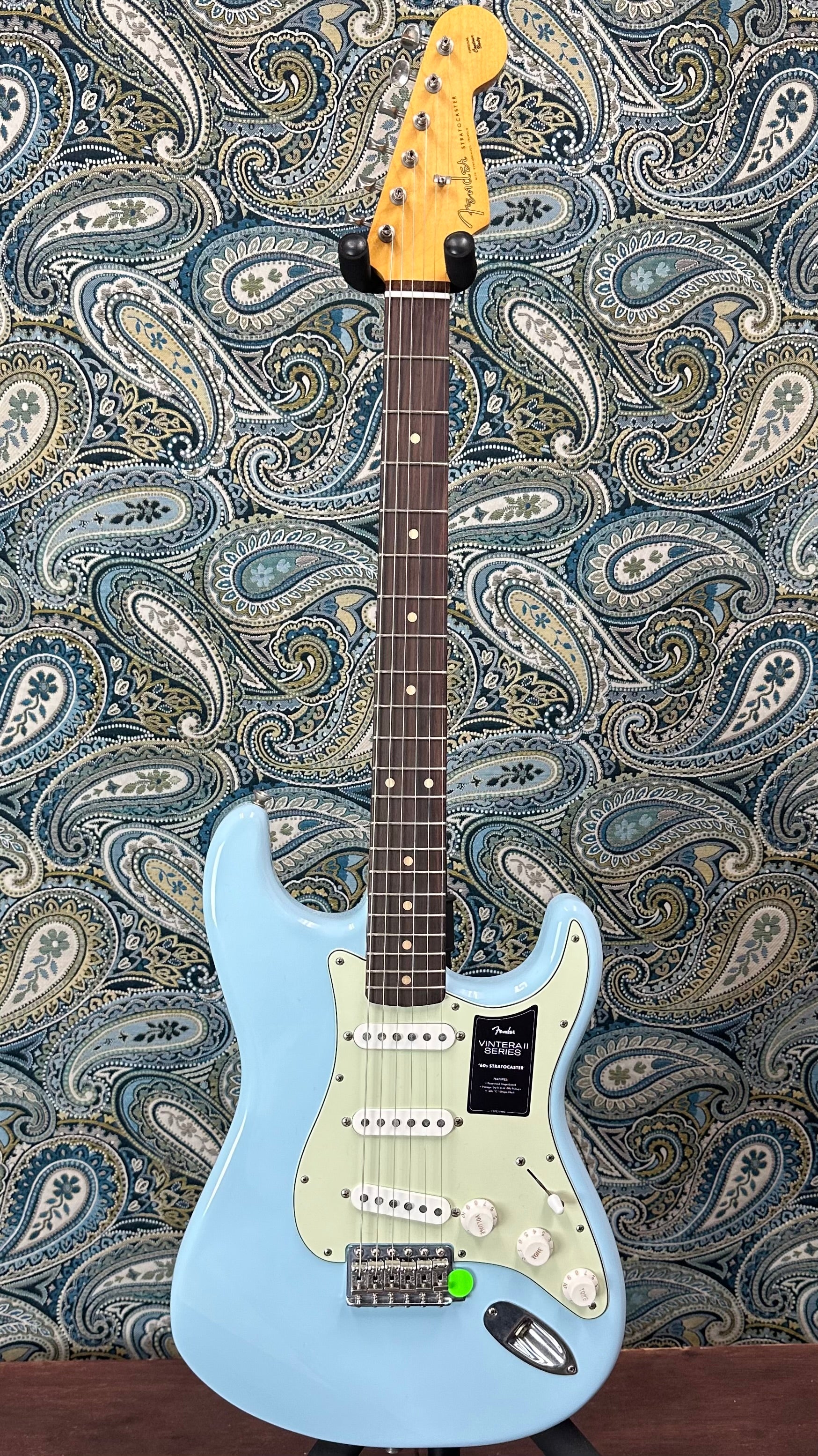 Fender Vintera II Road Worn '60s Stratocaster Sonic Blue w/Hard Case