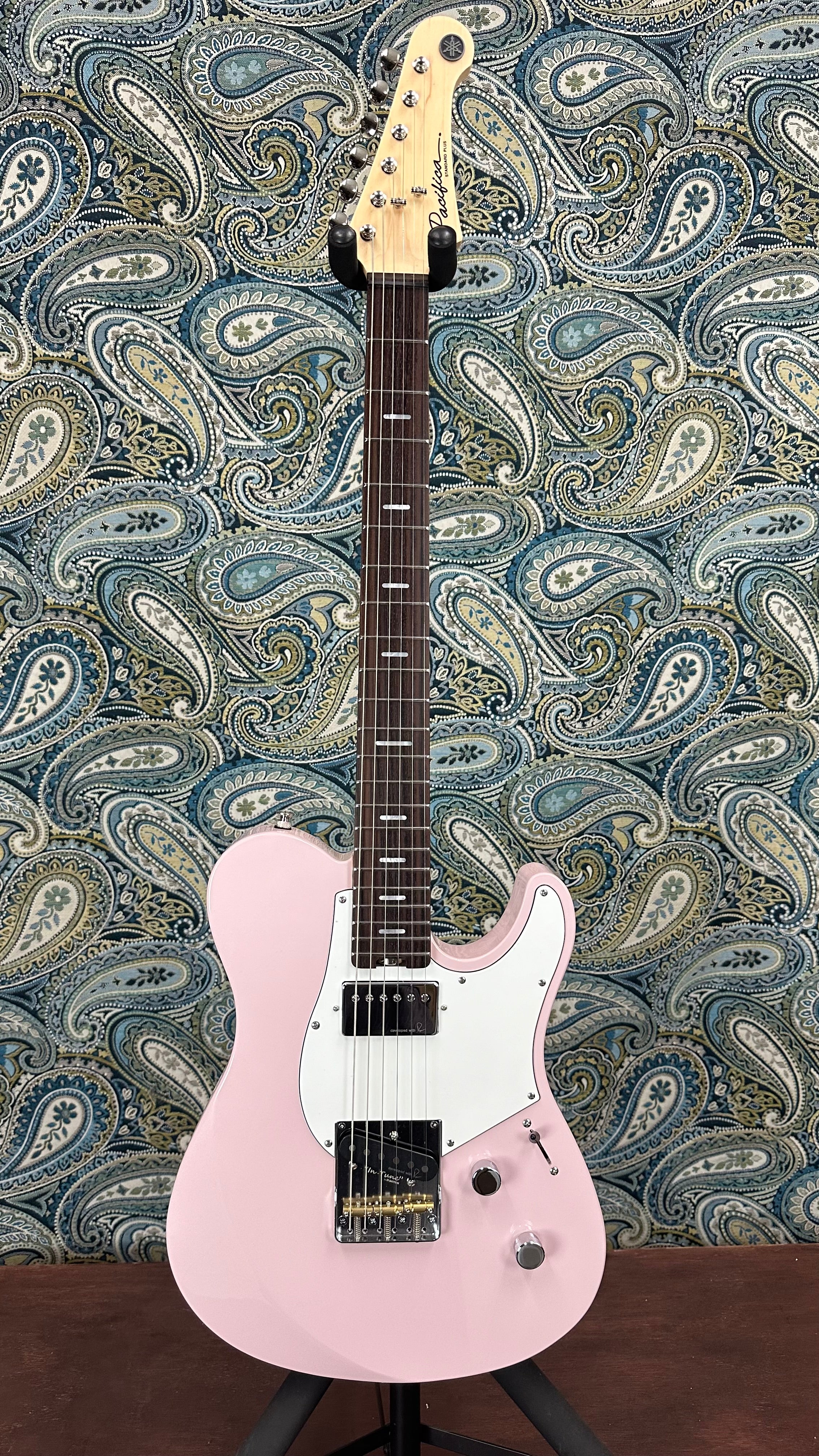 Yamaha PACS+11S Pacifica SC Standard Plus Electric Guitar Ash Pink
