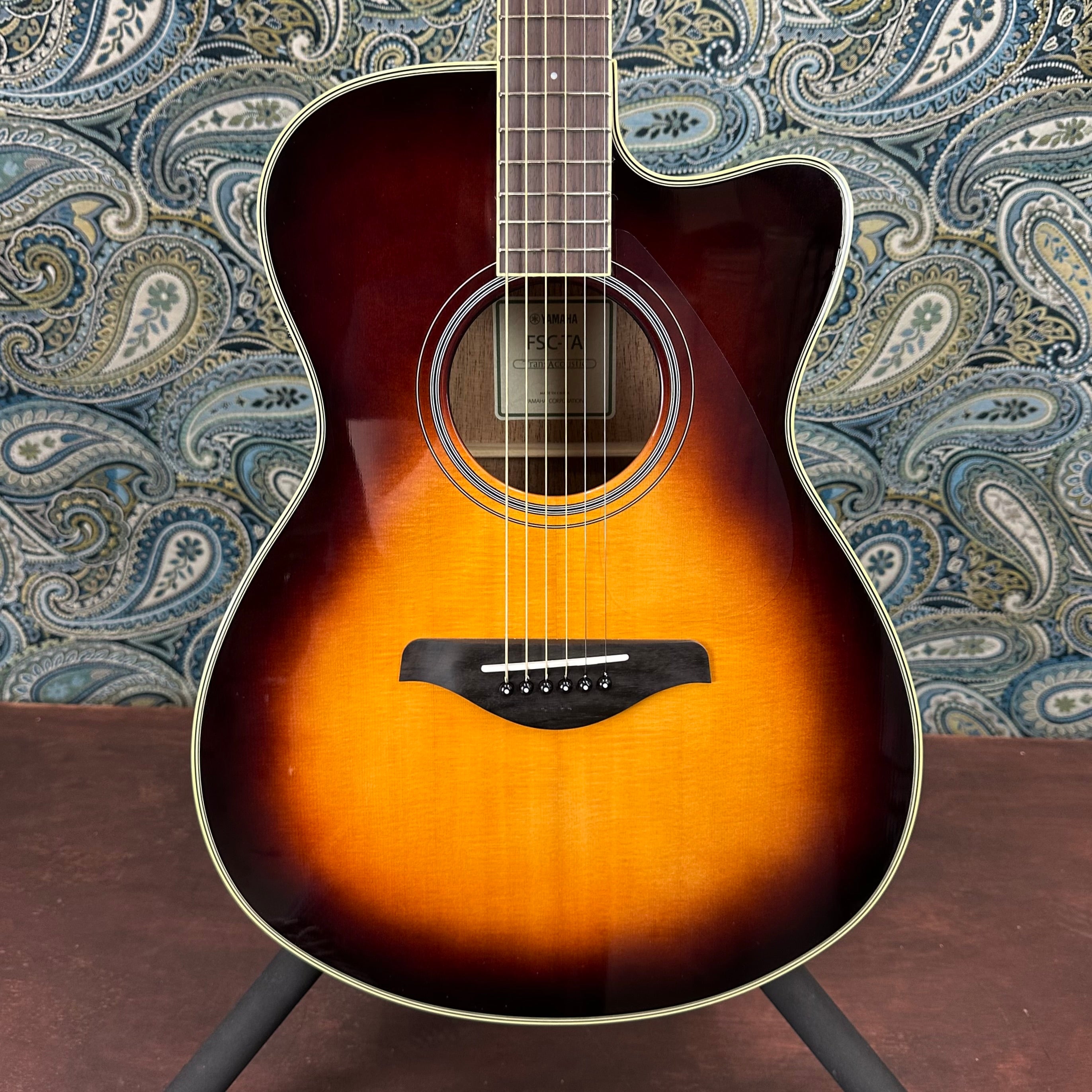 Yamaha FGC-TA TransAcoustic Cutaway Brown Sunburst
