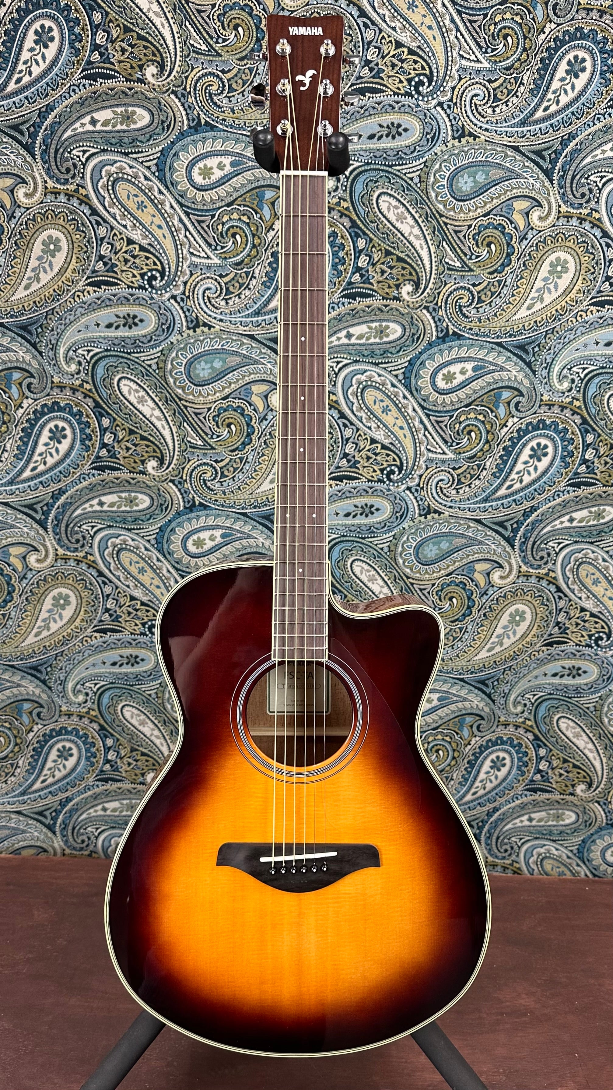 Yamaha FGC-TA TransAcoustic Cutaway Brown Sunburst