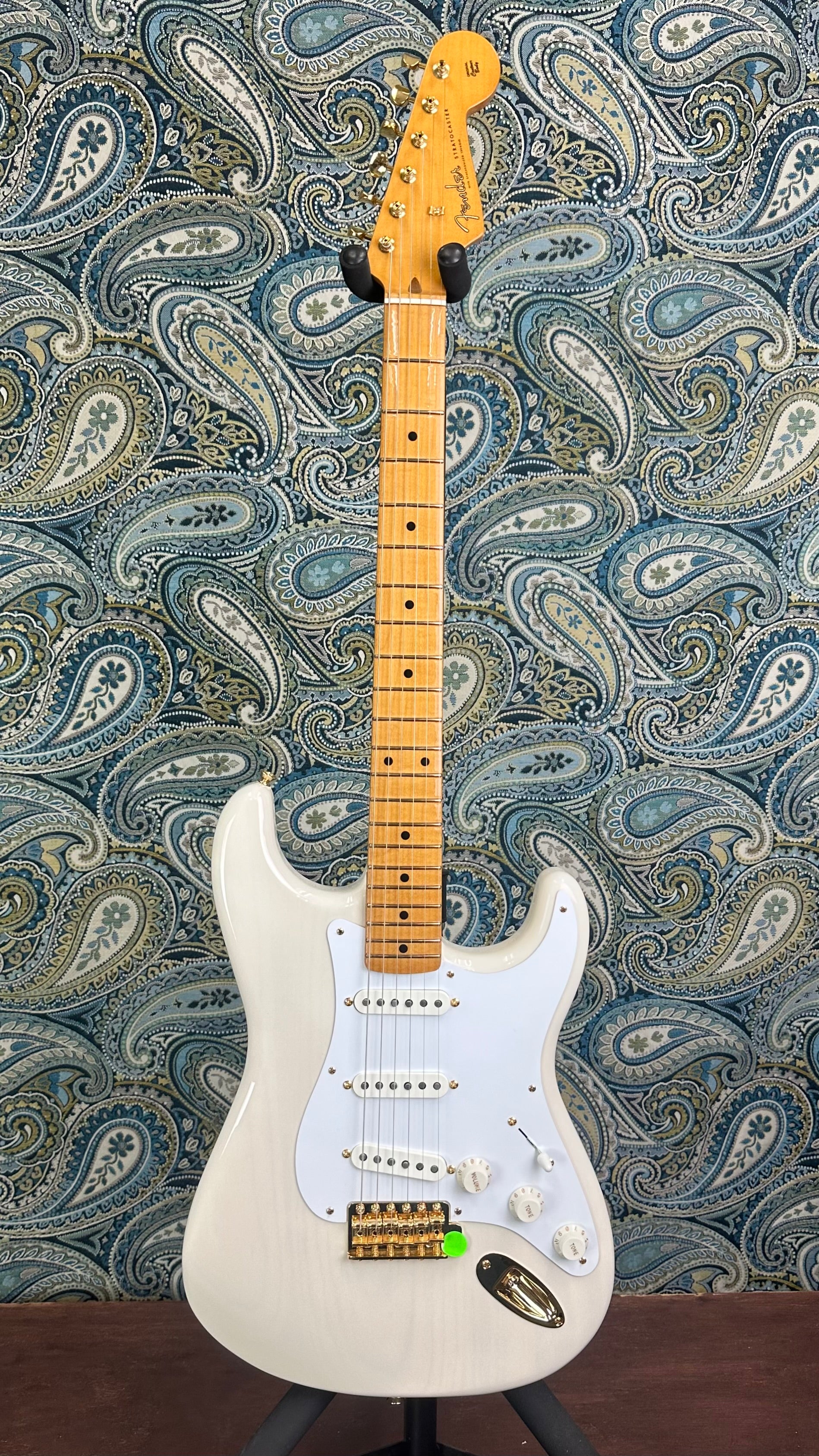 Fender Limited Edition Vintera III Late '50s Stratocaster White Blonde w/Gig Bag