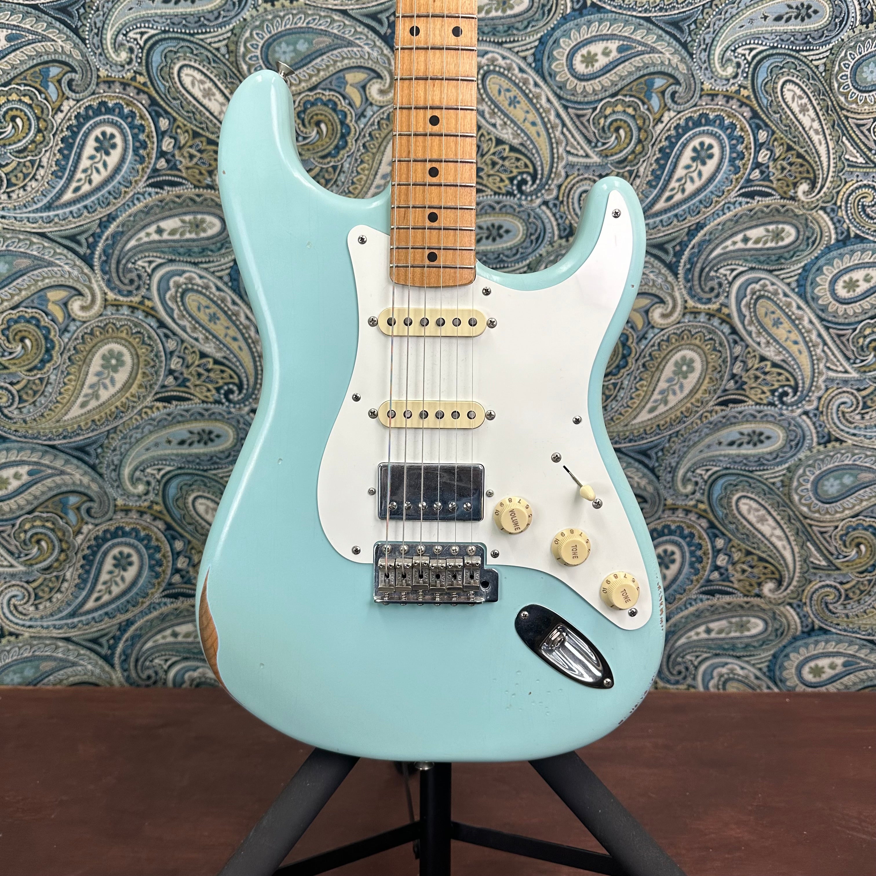 Used Fender Vintera Road Worn '50s Stratocaster Sonic Blue HSS Limited Edition