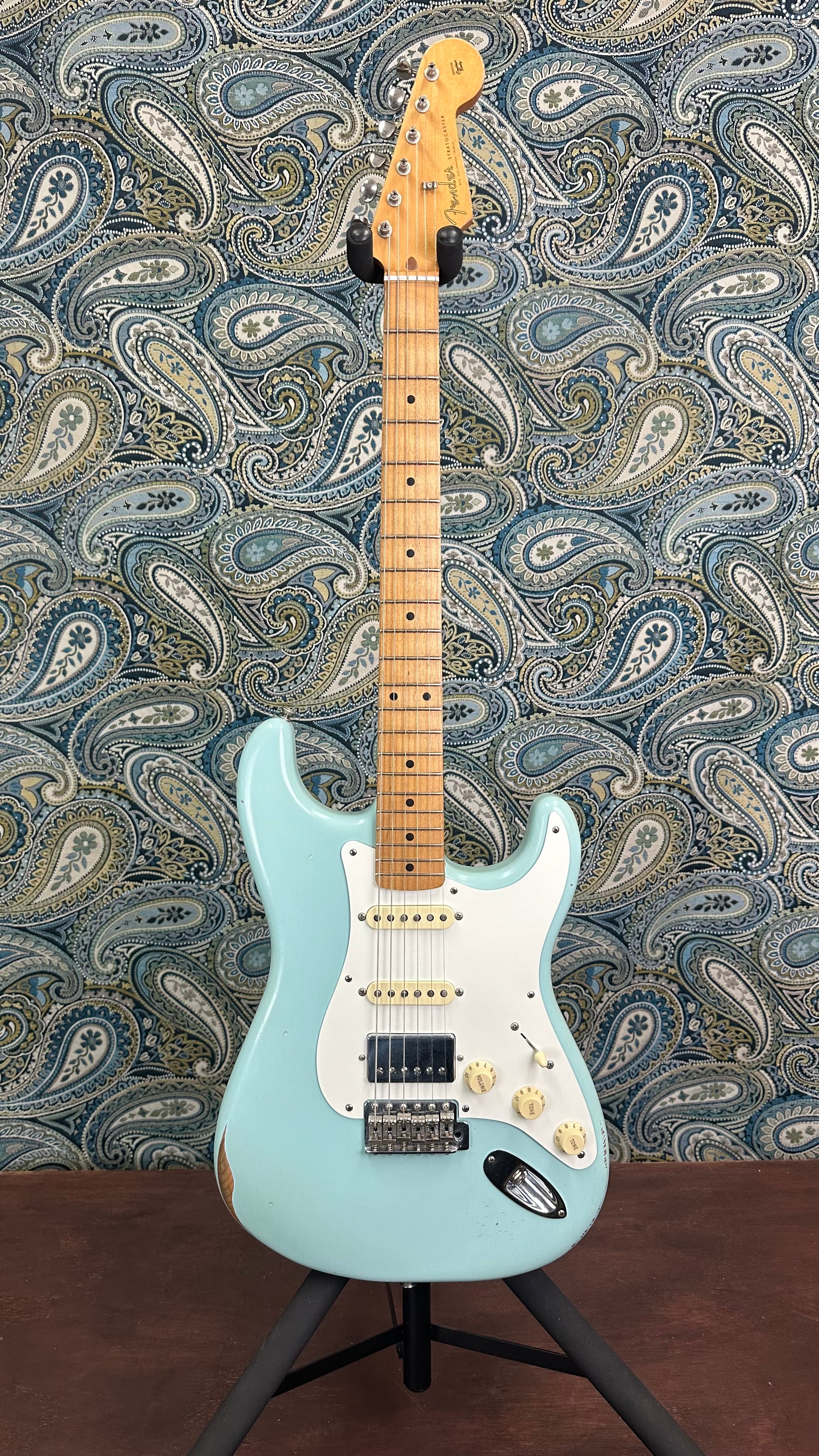 Used Fender Vintera Road Worn '50s Stratocaster Sonic Blue HSS Limited Edition