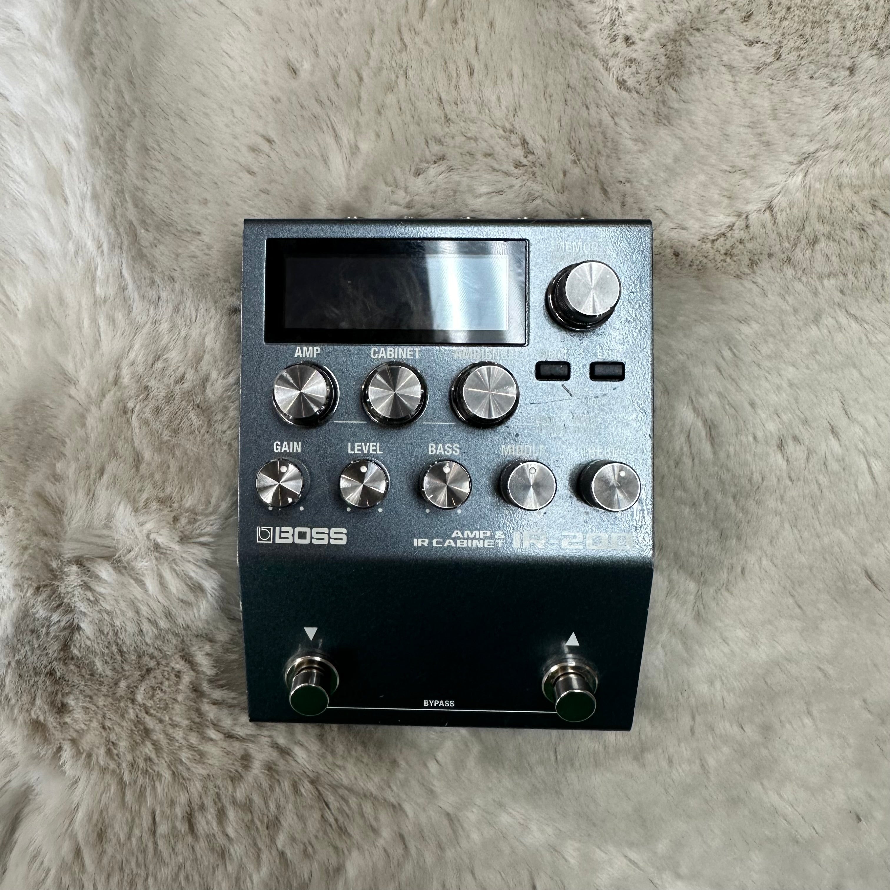 Used Boss IR-200 Amp & IR Cabinet Sim