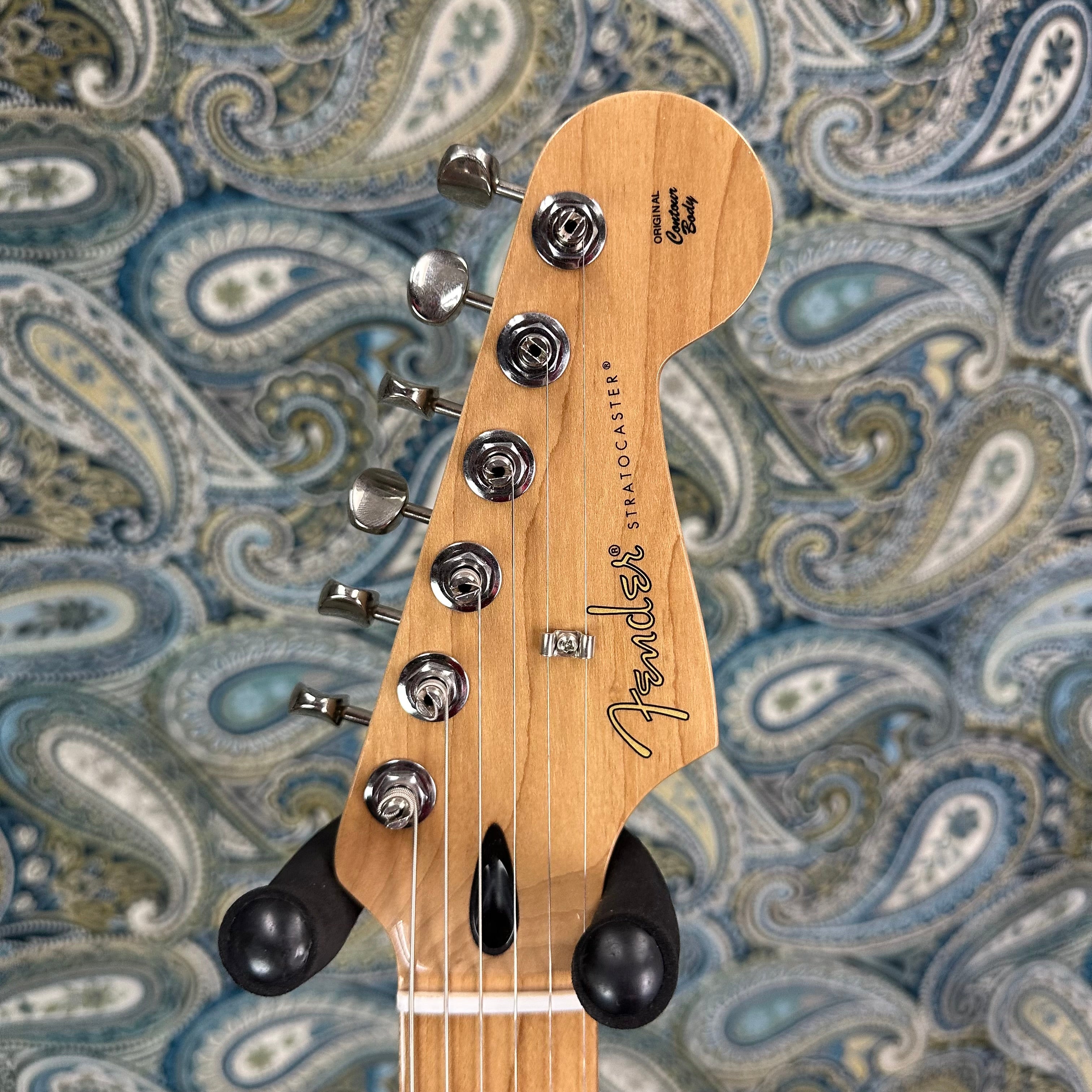 Fender Limited Edition Player II Stratocaster Roasted Maple Olympic Wh