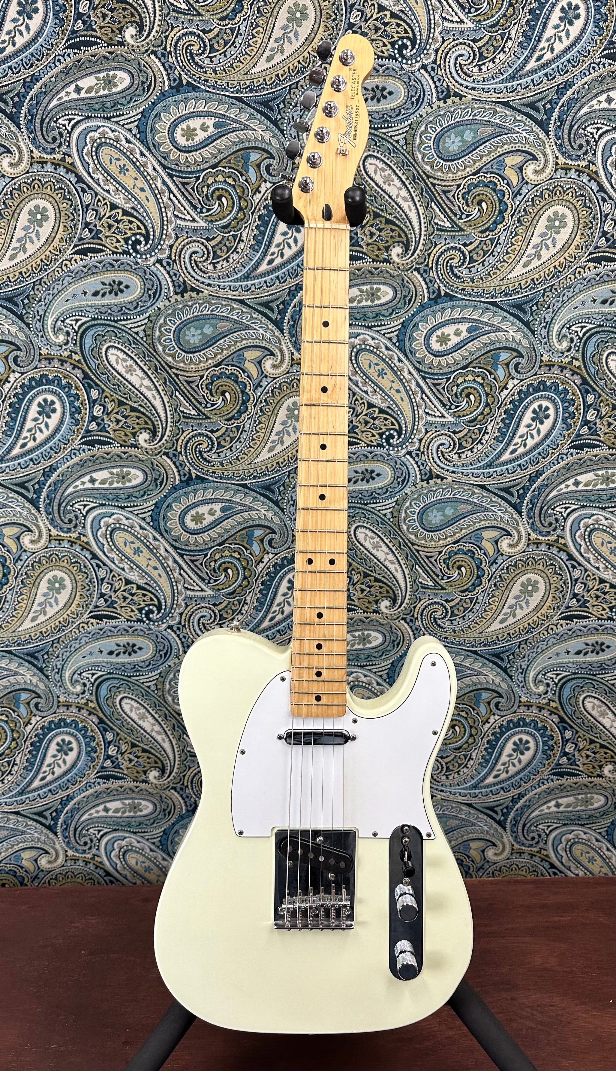 Used Fender Mexican Standard Telecaster 1995 Cream w/Gig Bag