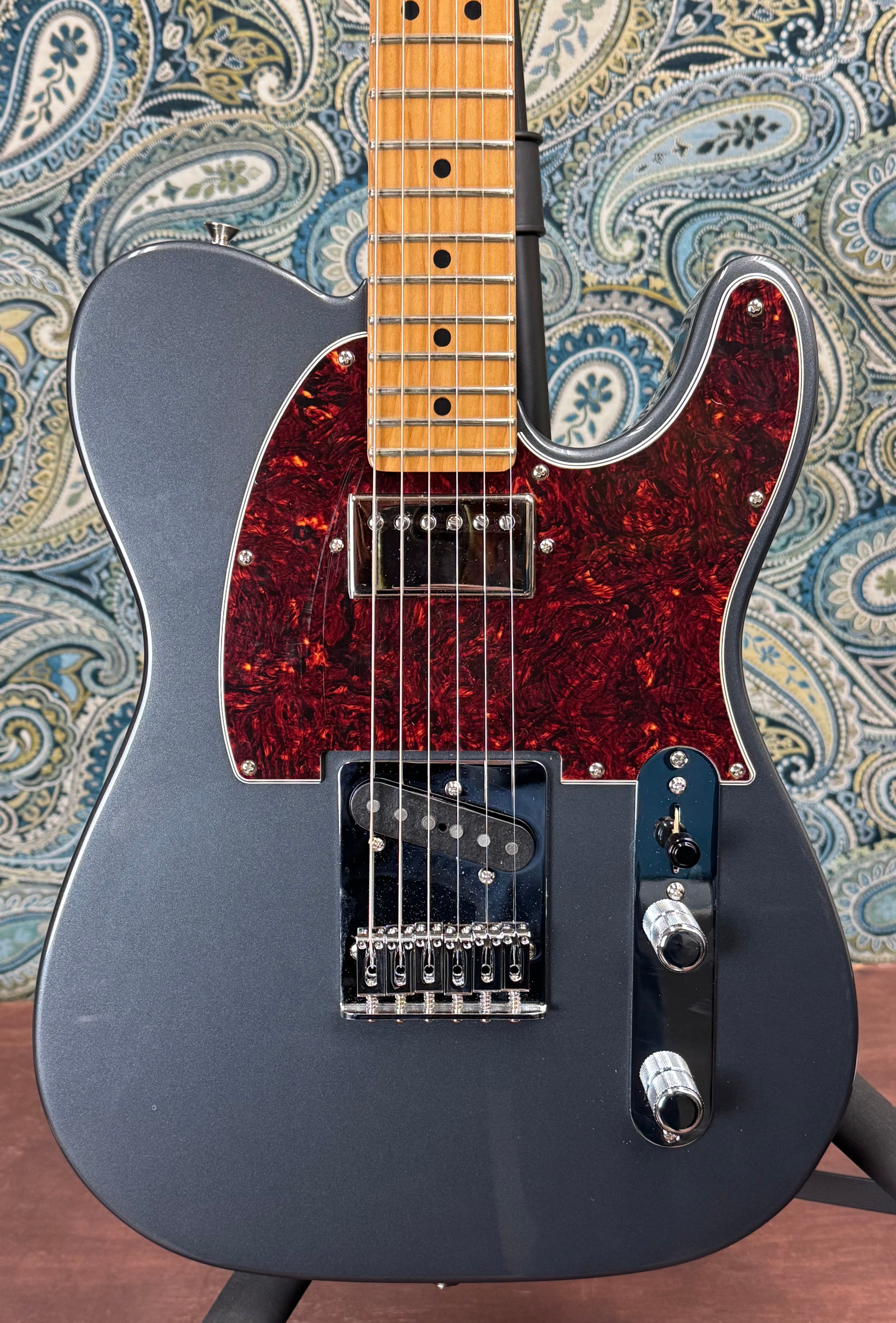 Fender Limited Edition Player II Telecaster Roasted Maple Charcoal Frost Metallic DEMO
