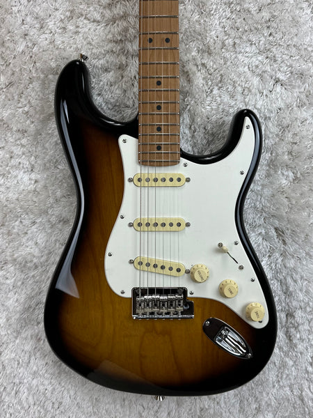 Fender American Professional II Stratocaster Roasted Maple Fingerboard Anniversary 2-Color Sunburst