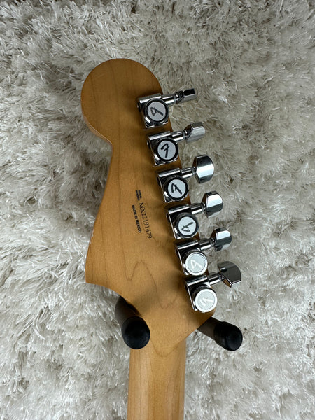 Used Fender Player Plus Meteora HH 3-Color Sunburst