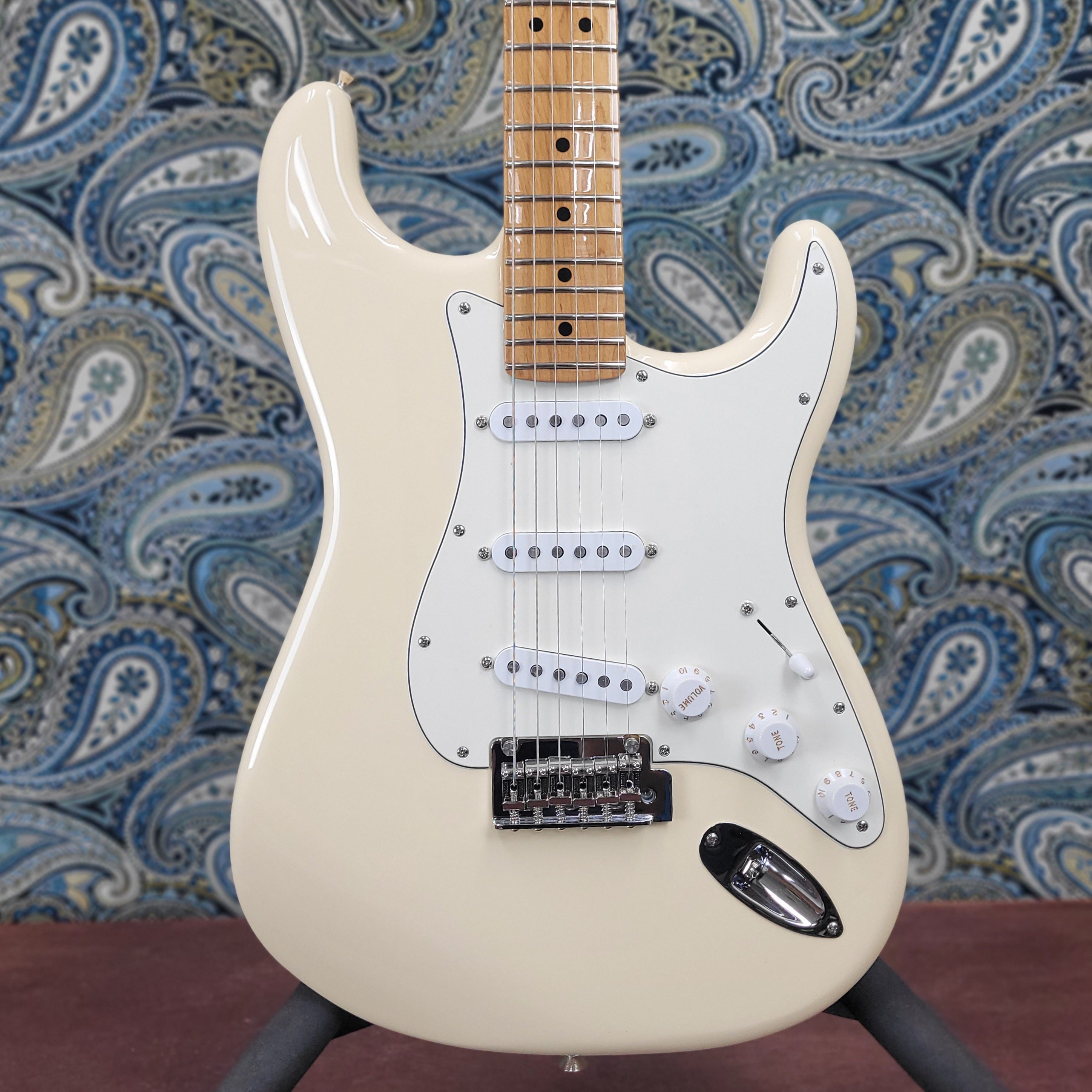 Fender Limited Edition Player II Stratocaster Roasted Maple Olympic White