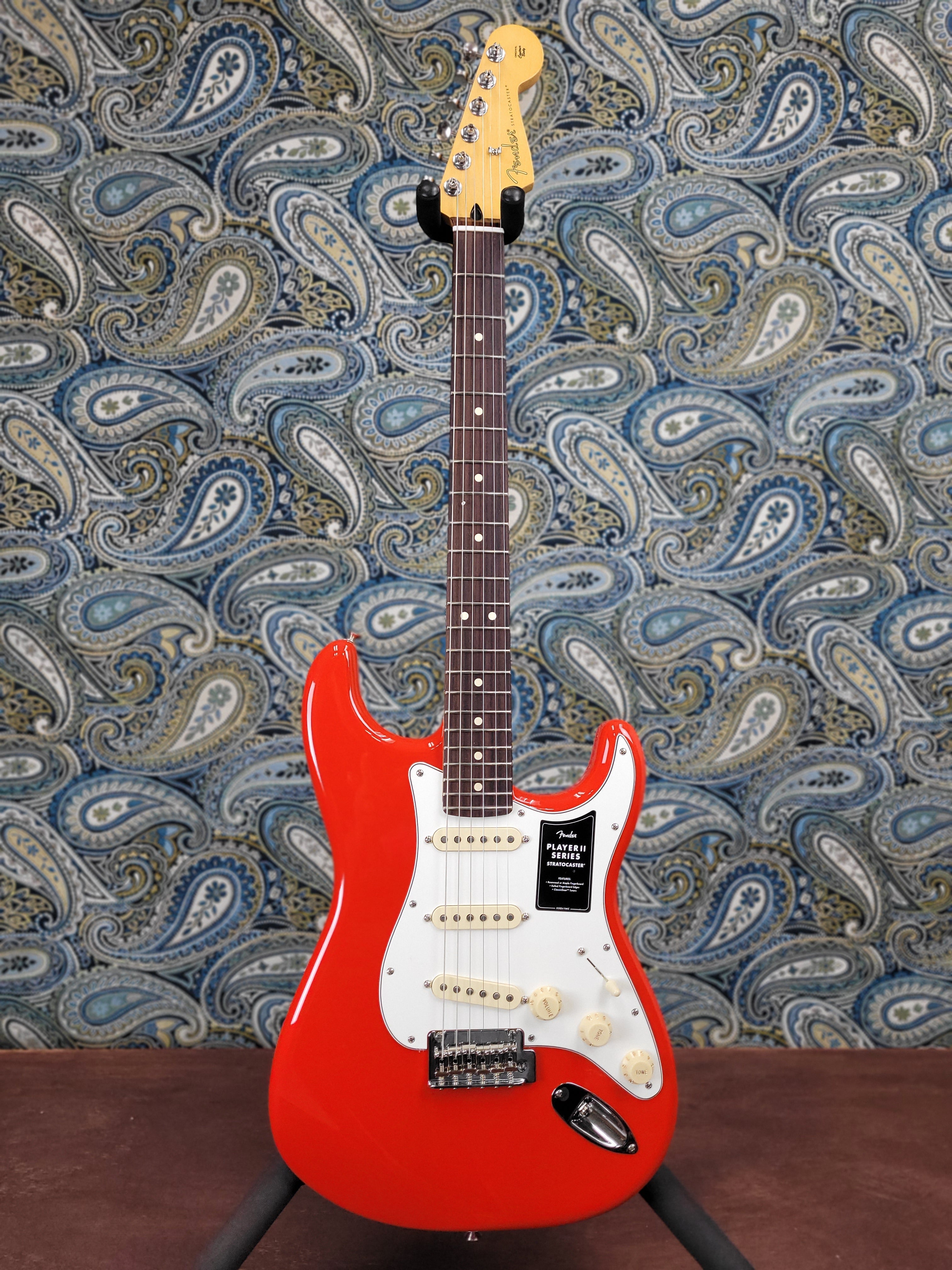 Fender Player Series II Stratocaster SSS Coral Red