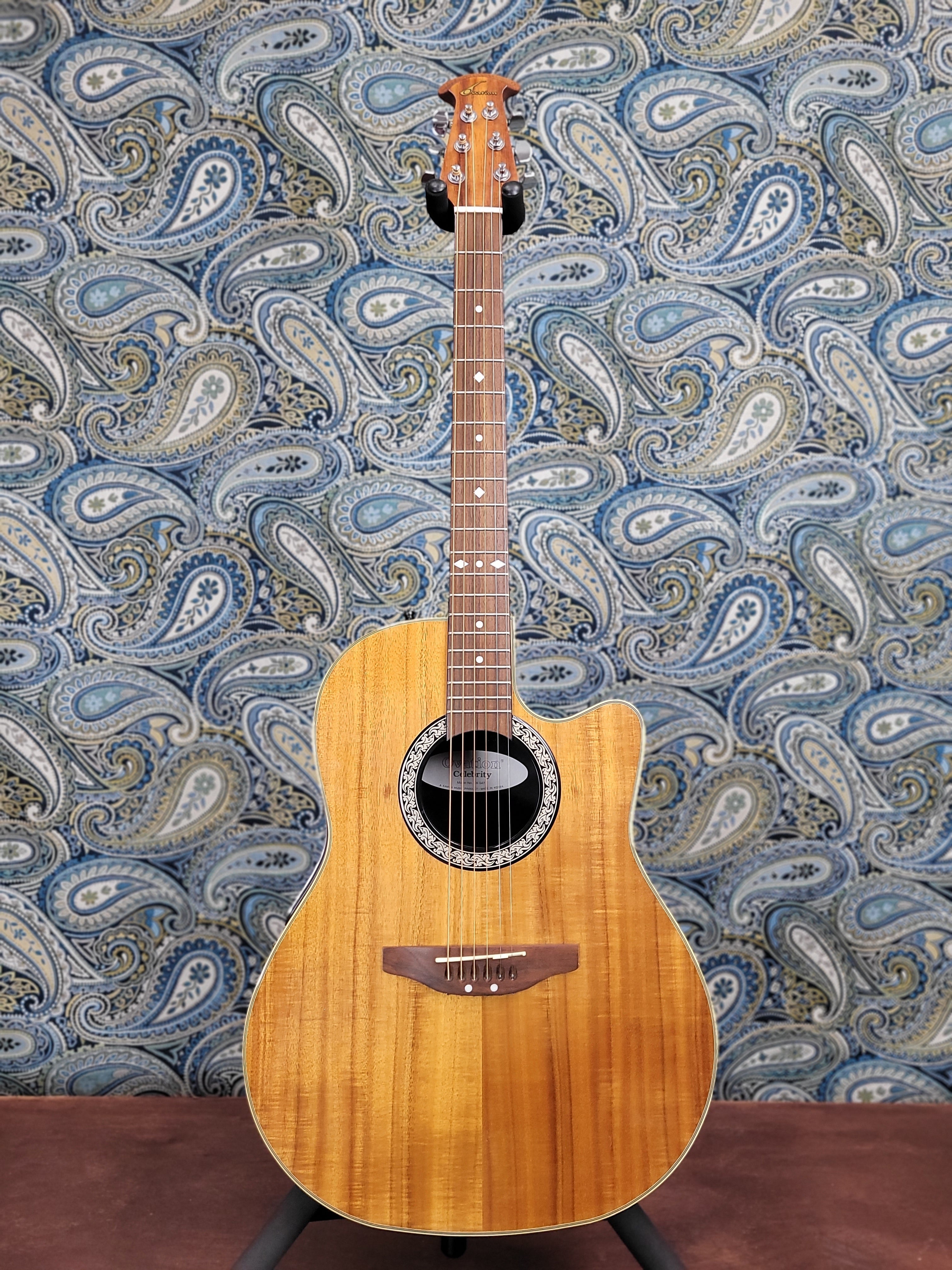 Used Ovation Celebrity Ck047 w/ Hard Case