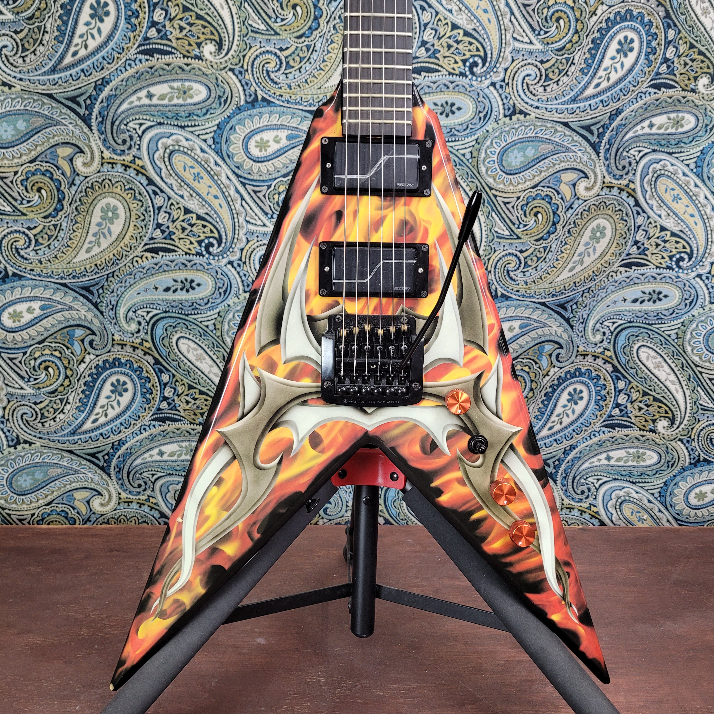 Used BC Rich Kerry King V KKVFG2 Tribal Flame Kahler Bridge w/Case
