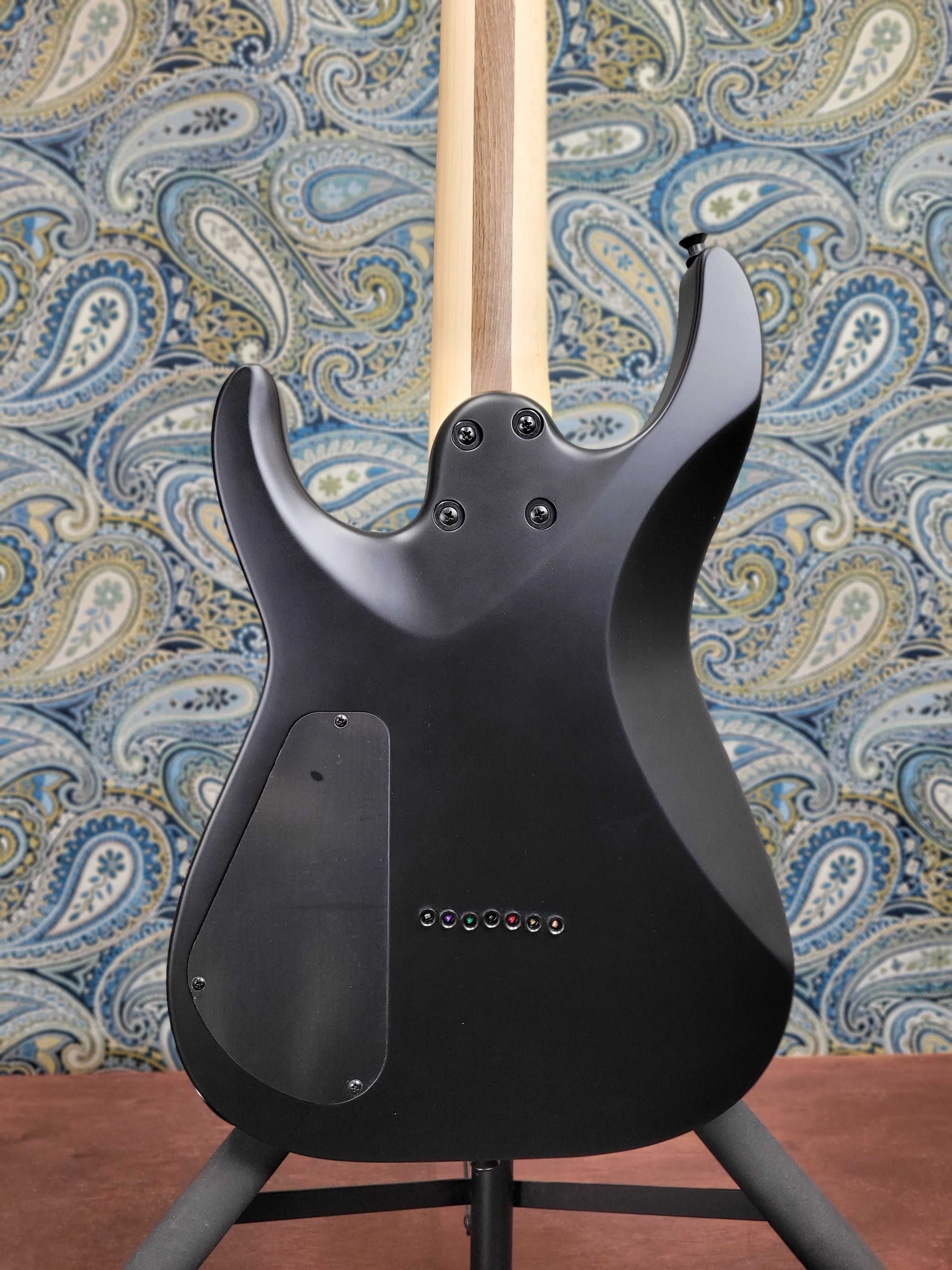 Jackson Pro Plus Series DK Modern MDK7 HT Satin Black 7-String W/Bag