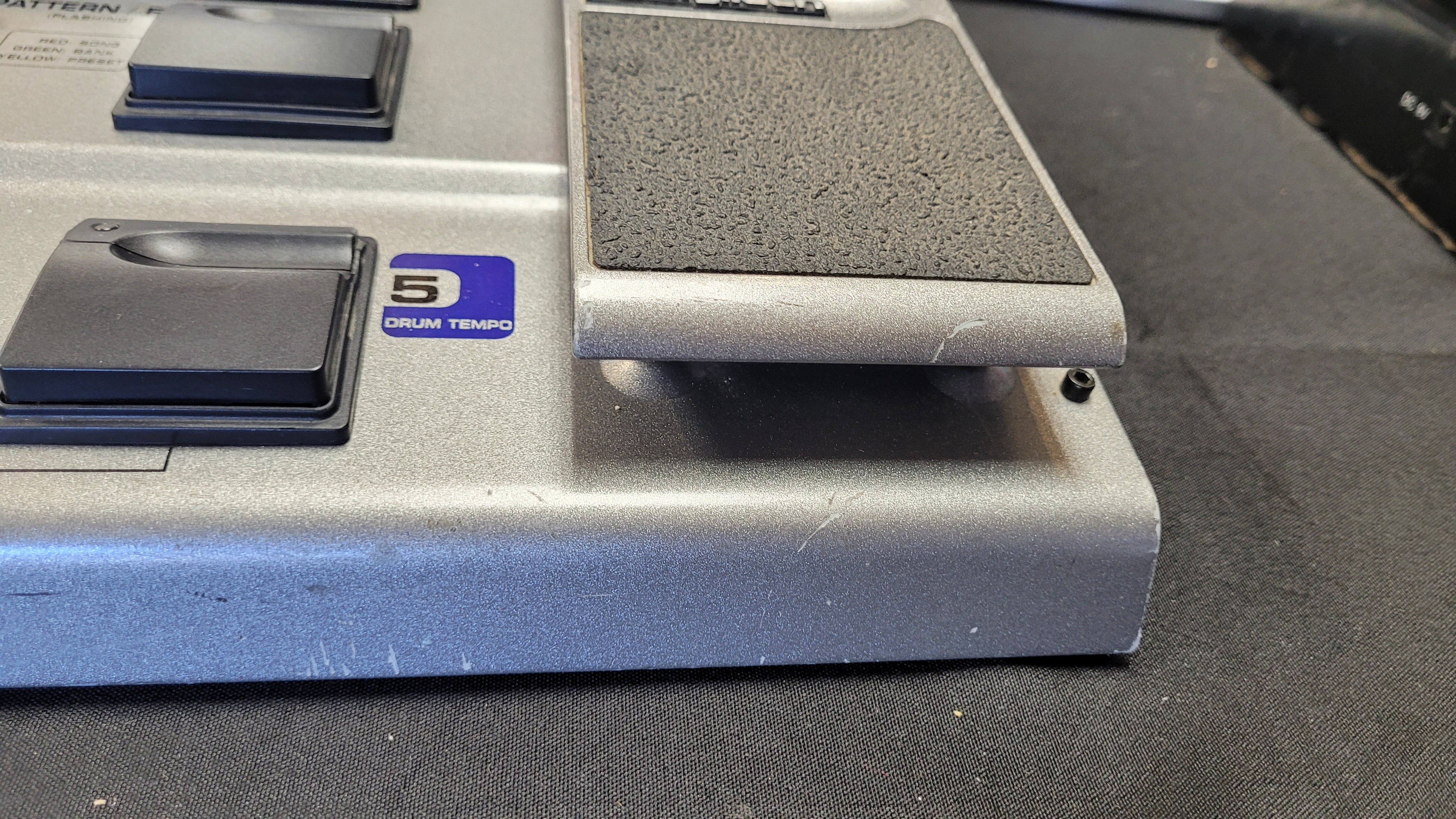 Used DigiTech GNX4 Guitar Multi-Effects Workstation