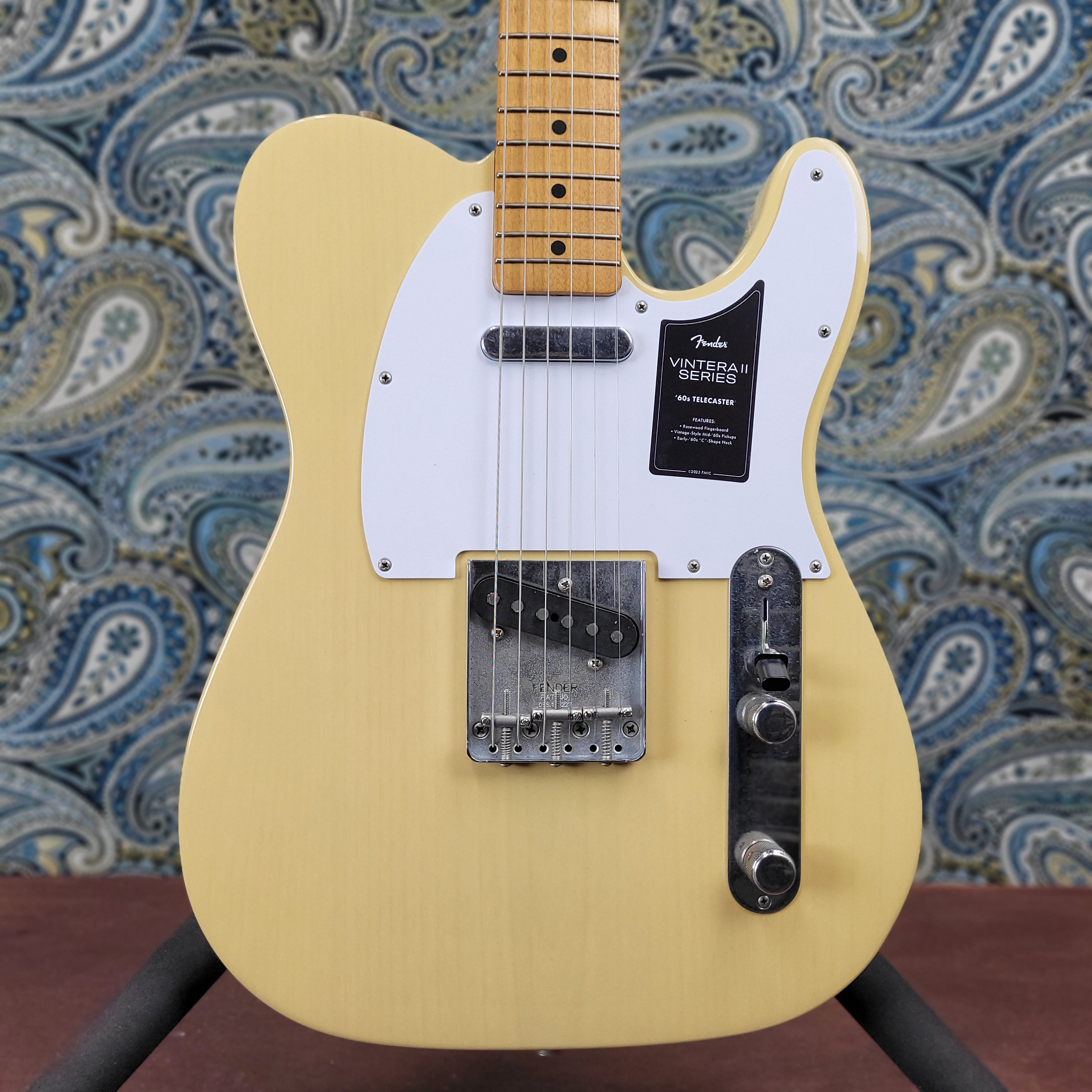Fender Vintera II Road Worn '60s Telecaster Blonde w/ Hard Case