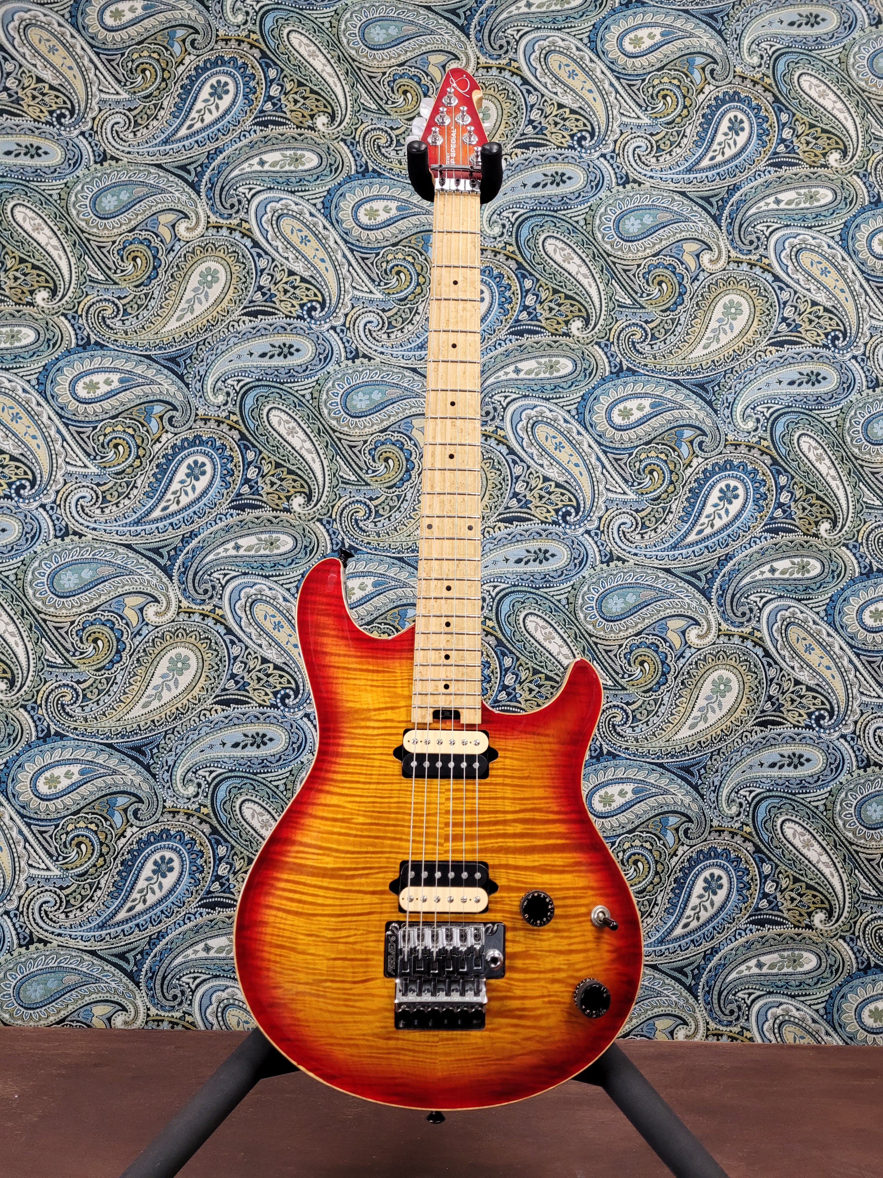 Used Peavey HP Special CT Trans Cherryburst 2006 w/Case