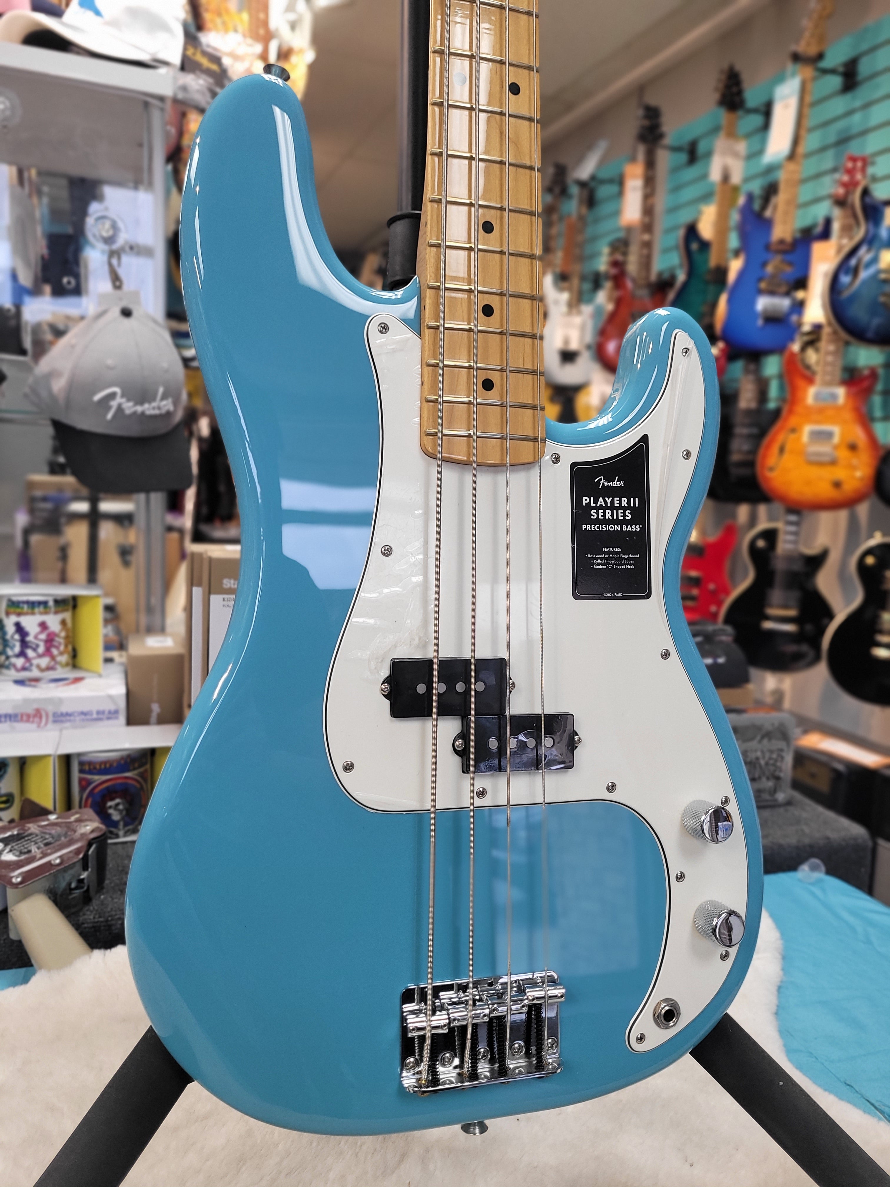 Fender Player II P-Bass Aquatone Blue Floor Model