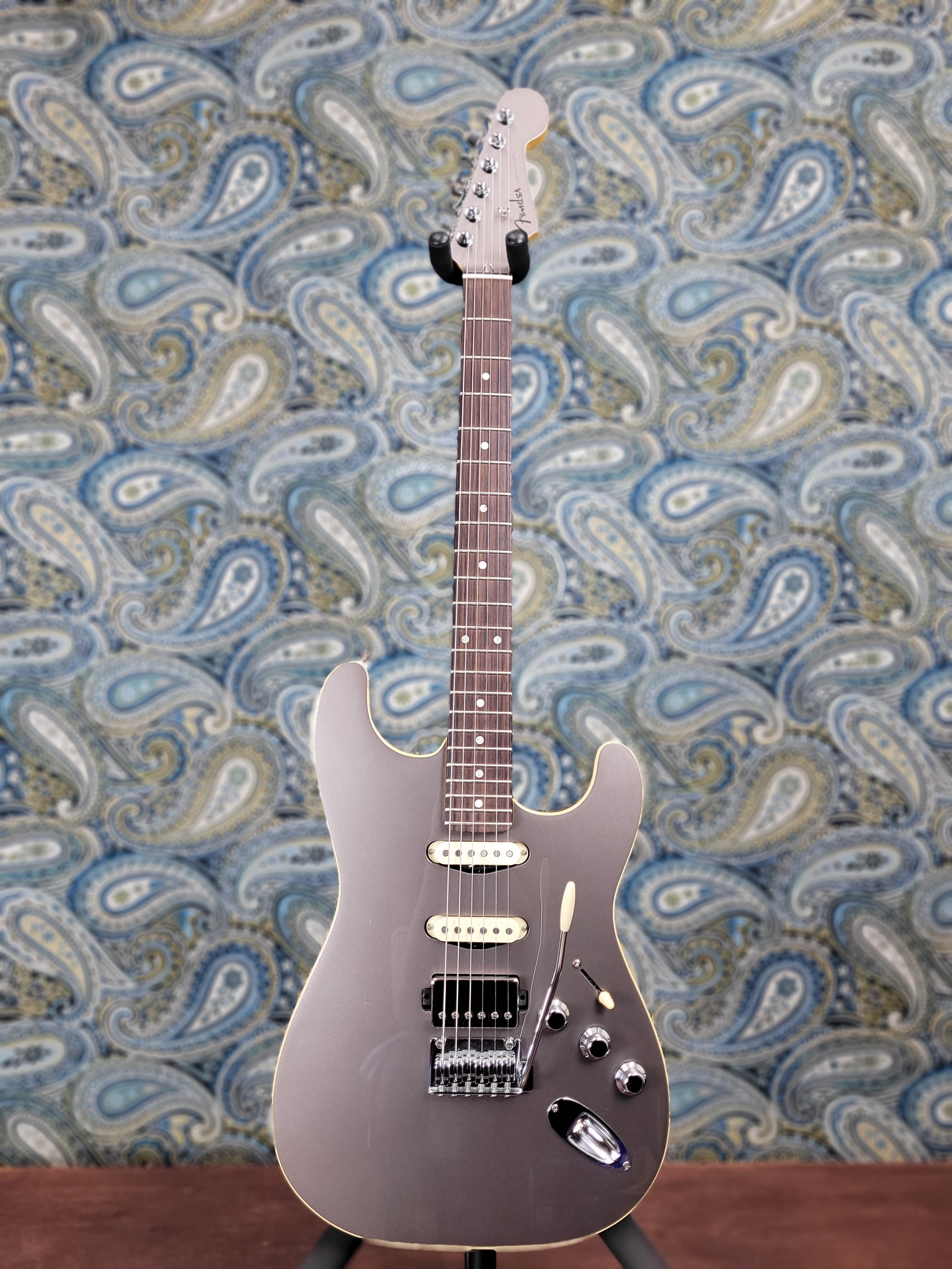 Used Fender Aerodyne Special HSS MIJ Dolphin Grey Metallic