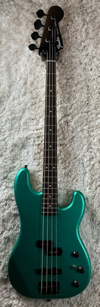 Fender Boxer Series Precision Bass in Sherwood Green Metallic